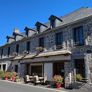 Hôtel Restaurant du Plomb du Cantal